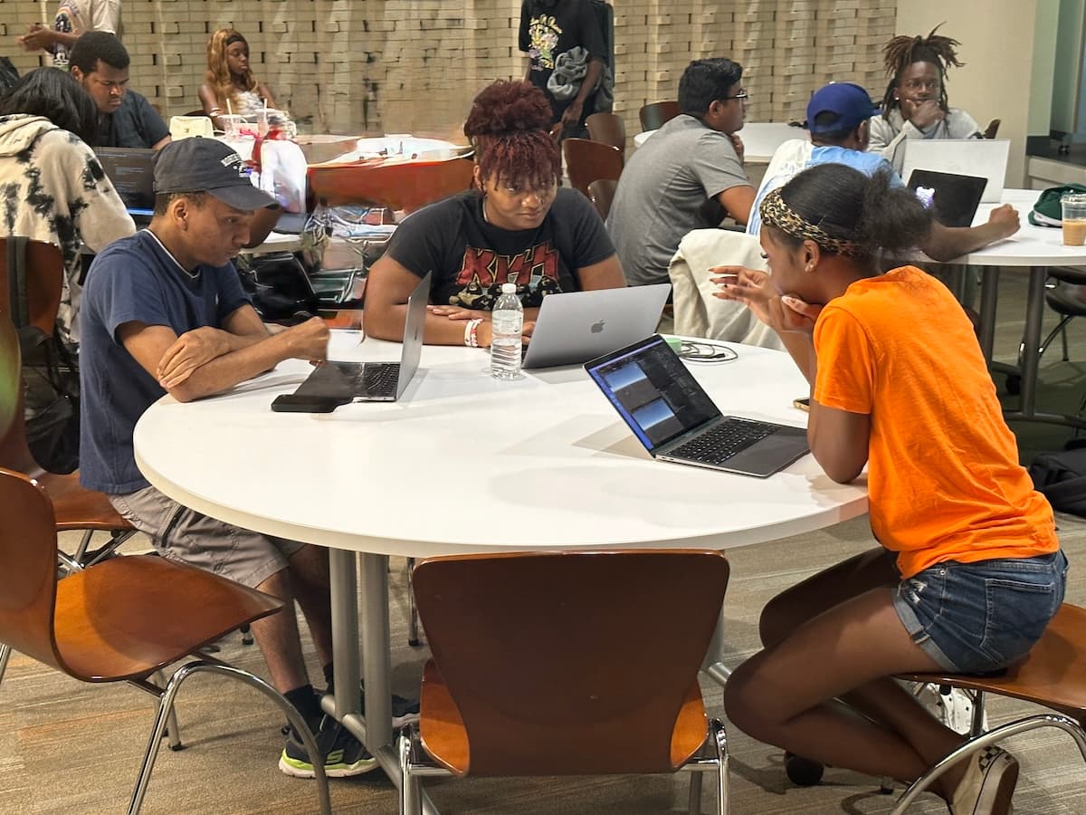 TechRoots Coding in Color